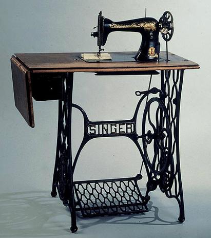Singer træde-symaskine fra 1919.